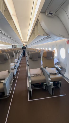 Plane mad!! | Thank you Chris for a great flight to SGN #aviationlovers #aeroplane #aviationphoto #aviationgeek #aviation4u #av1ati0n... | Instagram