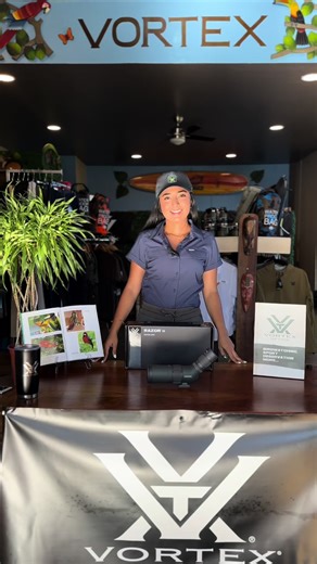 #New Vortex Spotting Skope Razor Ultra HD 56mm. 📍Encuentranos en Mango Plaza-Alajuela, a 200 metros del Aeropuerto SJO, a la par del Walmart. 🦥Escribenos 📲 506-8552 2762 RAZOR Ultra HD es el top de línea que maneja Vortex Optics, este increible modelo con su gran nitidez incorporado por el nuevo sistema XR plus, que te brinda mejor reflexion y alta absorción de luz.🦥 Es excelente en largos alcances pero sobre todo en corto a 2 metros del objetivo logra enfocar 🪲🔭 #viral #razor #costarica #