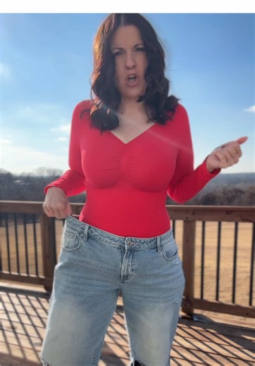 Bodysuit perfection #shapewear #bodysuit #feelingirl #fashion