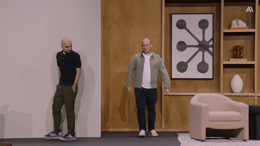 Сreator of Claude Code just did a 30-minute Claude vibe-coding live session with creator of Bun32 minutes. free. By the person who built it.100% of Boris’s code is written by Claude. It's the best vibe-coding masterclass you’ll watch this week.One video replace 10 paid vibe-coding courses.