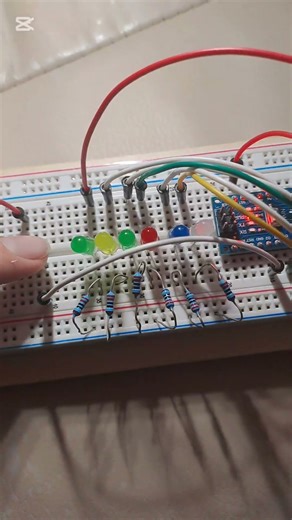 Arduino not changing the leds mode? Try this! 🎄#diy #arduino #pushbuttonswitch #led