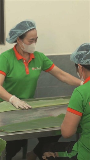 Hộp nem nướng rỗng trên đỉnh Bạch Mã #Shorts