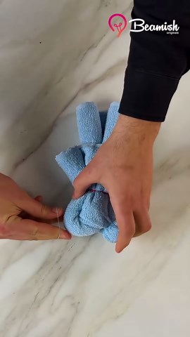 Fold a towel into an adorable bear #cute #towelfolding #shape
