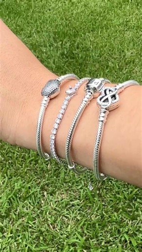 Black Friday Alert! Elevate your gift-giving game with Pandora's luxurious jewelry. Only while stocks last—grab them before they're gone! | Pandora Online Shop