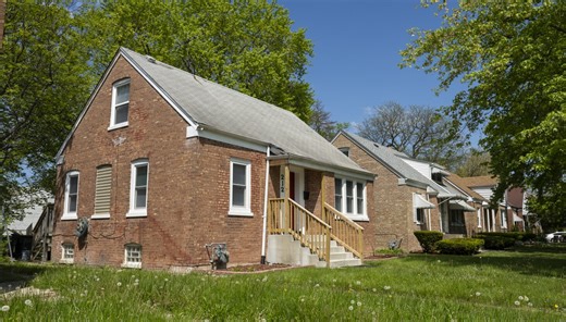 Pope Leo XIV-themed bus tour kicks off Thursday at Holy Name Cathedral