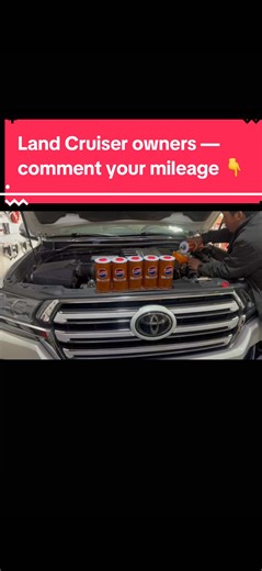 #hottiktok The Toyota Land Cruiser has one of the strongest reputations in the off-road world. Some vehicles reach incredible mileage. 300,000 km. 400,000 km. Even 500,000 km. Of course the engine design is excellent. But lubrication also plays a huge role. Engine oil reduces friction, controls heat and protects internal components. Curious question for Land Cruiser owners: How many kilometers is on your vehicle? #landcruiser #toyotalandcruiser #landcruiserlife #toyota4x4
