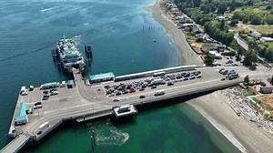 Aerial Shot Cars Exiting Docked Ferry: стоковое видео (без лицензионных платежей), 1093224867 | Shutterstock