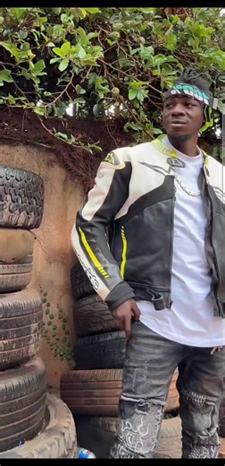 فيديوهات أنشأها Mayanja Ann wa Alien (@mayanjaannwaalienskin) باستخدام Glorious - One Voice Children's Choir