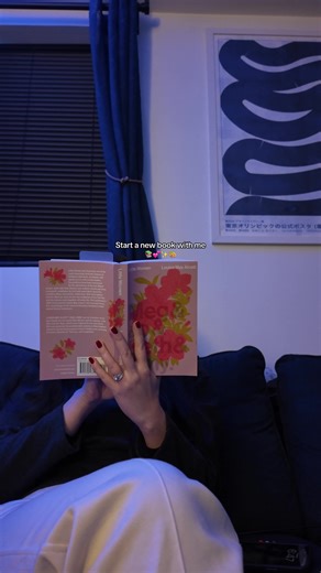 Starting our January read 🤍 I’m Shirley and I’m a creative for London Girls Book Club 💌 Tonight’s plan: setting up Little Women in my library, making the space cozy, and easing into the first chapters. This January, we’re reading Little Women by Louisa May Alcott. A classic about sisterhood, creativity, and growing into yourself, told through the lives of Jo, Meg, Beth, and Amy. It’s reflective, tender, and quietly powerful. Exactly the kind of book I want to begin the year with. January readi