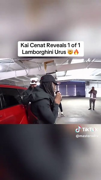 Kai Cenat Unveils Exclusive Lamborghini Urus Kit