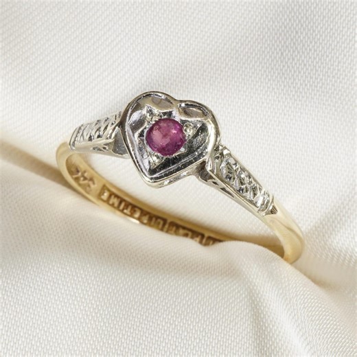 Vintage Mid-century Sweetheart Ruby Ring - Etsy