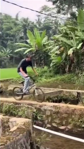 Women Embarrassing Moments Caught on CCTV | TOTAL IDIOTS AT WORK😂 #1106 | TRY NOT TO LAUGH