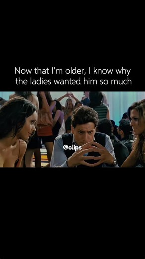 CLIPS on Instagram: "👨‍🔬 Interesting fact: Fantastic Four: Rise of the Silver Surfer (2007) — Ioan Gruffudd, the actor who played the extremely flexible Dr. Reed Richards (Mr. Fantastic), had to wear a motion-capture suit for many of his scenes that required his body to stretch into impossible shapes. While the stretching was animated by visual effects artists at Weta Digital, Gruffudd had a very specific challenge: he was required to provide the physical sounds of his character’s stretching. 