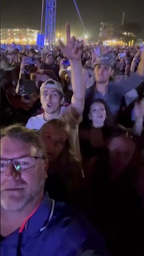 Get along CCMF Kenny Chesney crowd sing along