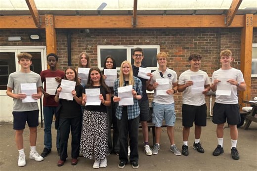 Worthing High School celebrates another year of strong and improved GCSE results