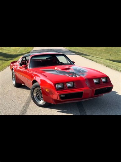 Classic 1979 Pontiac Trans Am and Chevrolet Caprice 79 Showcased!