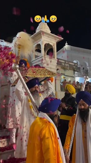 Sri Guru Granth Sahib Ji🙏#bhakti#bhajan#mahadev#kirtan#waheguru#punjabi#2026#shorts#shortsfeed#god