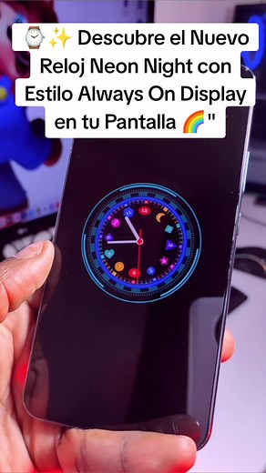 Descubre el Reloj Neon Night para Siempre en Pantalla