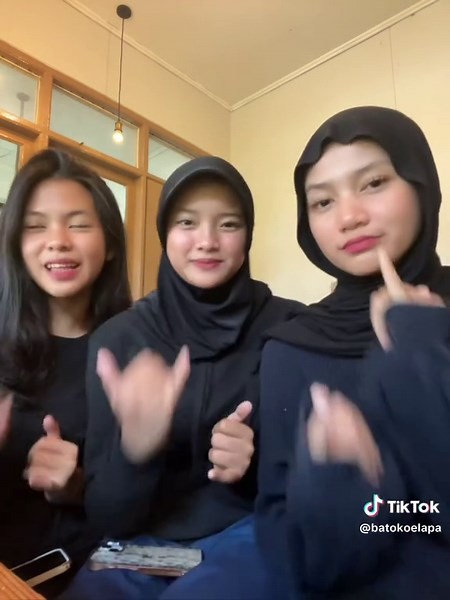 One Two Three Dance Trend for 2024