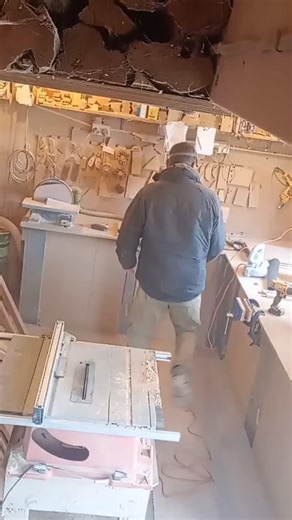 CrusherHolds on Instagram: "Who needs dust extractors when you've got a leaf blower... Clean ups crusher style #climbingholdmaker #climbingtraining #climbingholds #leafblower #woodclimbingholds"