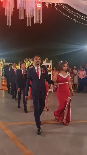 Emcee Razor Ramon on Instagram: "Well and we are back with our 1st Wedding entry for this season. Wedding of lucas and Annie. We had our entry dance on the song by Ric hassani "angel". Its a Mixture of bachata and free style. Book us now to Choreograph such entries for ur weddings. Call us now on 7387386182 / 8830501192. Inframe @raz_man_city and @_d.a.n.a.l.i_17 Mitson and @_hazu_16 @its_j.a_official and @vcf.1827 Kellen and @astridfernandes016 #angel #richassani #wedding #weddingentry #goanwed