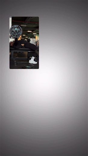 Manuela Salamanca on Instagram: "¿Cómo ordenar tu ejercicios según la ciencia? 🧠Aquí te doy ejemplos ⬇️ Antes de ver los ejemplos, es importante que tengas claro que a pesar de que aquí explico cómo optimizar ese orden eso no quita que siga siendo una variable que tiene poca importancia para la hipertrofia! Ya que la ciencia nos demuestra que el beneficio igual es leve! 👉 Las variables realmente importantes siguen siendo volumen, intensidad y frecuencia. Mientras eso esté bien planteado en tu 