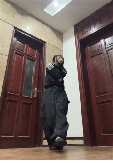 Master the Moonwalk Dance Moves