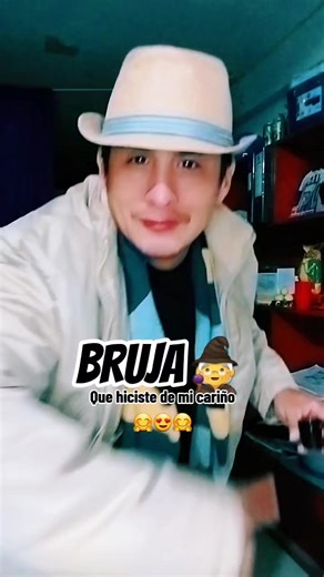 Bruja: El Encanto de Picaflor de los Andes