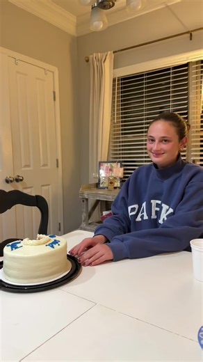 Creative Engagement Cake Ideas for Celebrations