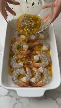 Creamy Garlic Butter Baked Shrimp 🍤🧄
