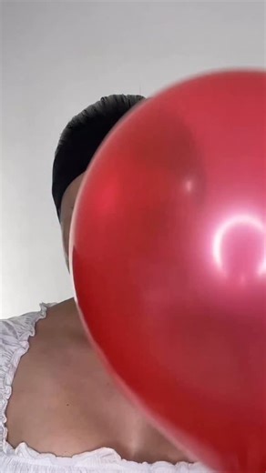 Hiya Georgie 🎈 Pennywise Makeup Transformation! Who’s next? Counting down the days until IT: Welcome to Derry drops on @hbomaxau ✨✨✨✨ Affiliates 🔗 Linked in bio @makeupamurder ‘FAUX’ 10% OFF @eyemua ‘FAUX’ $$ OFF PRODUCTS: Contact lenses: ‘Focus Yellow’ from @eyemua @makeuprevolution translucent powder and black eyeliner pencil @mehronmakeup SynWax, colorset powder and clown white face paint @scottys_makeup liquid latex and prosaide @choicediscount spirit gum @makeupamurder lost signal palette