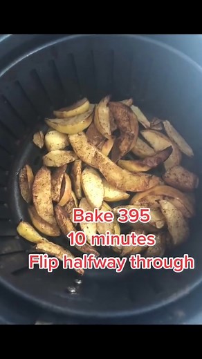 7.9K views · 26 reactions | Cinnamon Apples in the #airfryer #recipe #recipes #apples #recipesoftiktok #recipesforyou #airfryerrecipes #airfryerrecipe | Air Fryer Easy Recipes | Facebook