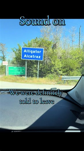Deep in the Florida Everglades sits a place people now call “Alligator Alcatraz.” 🐊 Built at the remote Dade-Collier airstrip, this immigration detention facility is surrounded by miles of swamp, wildlife, and untouched wilderness — a location chosen as much for isolation as for security. The State of Florida operates the site while ICE handles immigration processing, making it one of the most talked-about detention centers in the country. Supporters see stronger enforcement and efficiency. Cri