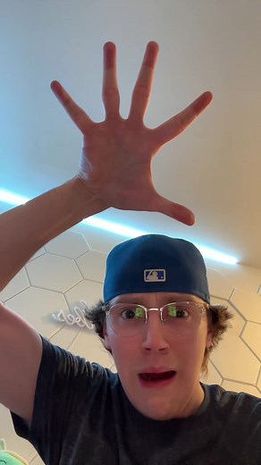 Alien fingers 👽 #fyp #foryou #xyzbca | alien trend