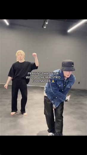 Incredible Footwork by Maestro Felix | Stray Kids #LEEFELIX