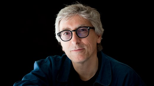 Su divorcio de Ariadna Gil, dos hijos y la muerte de su hermano: la vida de David Trueba