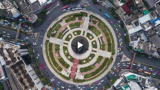 Last week, JLL CEO Christian Ulbrich unveiled Accelerate 2030—our strategy for the future of real estate. At its core, the strategy positions JLL to lead through data and AI. While others adapt to… | Shraddha Srivastav Strennen RA, NCARB, LEED AP