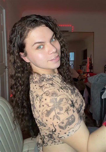 Pelo chino extensiones 18inches👩🏻‍🦱🔥🤎 Color chocolate brown #googoohair #curlyhairtutorial #hairtransformation #hyphykevinn #curlyhairextensions