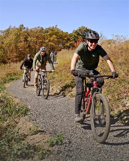 This week, Arkansas State Parks celebrated the refreshed trails at Queen Wilhelmina State Park, where new routes for mountain biking and improved overlooks invite visitors to see the Ouachitas from a new perspective. Leaders including Secretary Shea Lewis and First Gentleman Bryan Sanders highlighted the park’s role in strengthening outdoor recreation, regional tourism and Arkansas’ identity as The Natural State. Explore the mountaintop and reconnect with nature! #ARStateParks | Arkansas State P