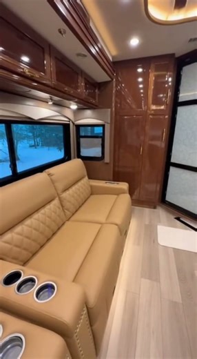 🚌 Newmar Super C Coaches 🇺🇸 | King Aire & Dutch Star 4370 Luxury Motorhomes ✨ #Newmar #LuxuryRV
