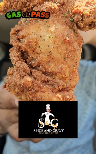 683K views · 10K reactions |  PASS 0-4 | MID 4-7 | Gas 8+ In 2025, we're on a mission to find the best fried chicken in the Dallas-Fort Worth area. I visited Spice & Gravy in Arlington Tx and put them in the grinder to determine if they’re Gas or Pass. Watch the video to see my reaction! | bwoodcooks | Facebook