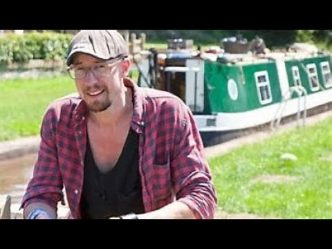 Canal Boat Diaries : Robbie Cumming & the Naughty Lass : The hardships of Life on a Narrowboat !