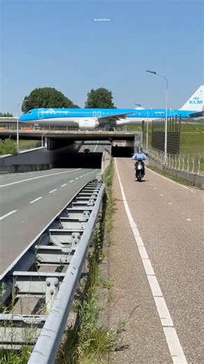 EMBRAER E195 E2 KLM AMSTERDAM TO MUNICH SCHIPHOL AIRPORT PHNXU #aviation #automobile #viral #plane