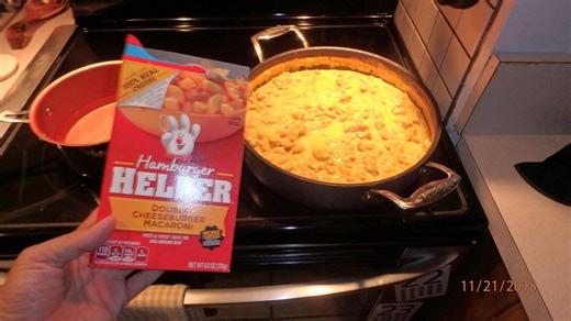 12 Cheap Dinners from the '90s That Quietly Went Viral