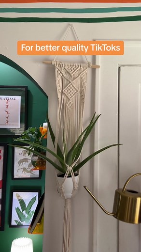 If you want higher quality iPhone videos, turning off HDR is a must! If you’ve been noticing your phone taking dark or washed out videos, or if the color looks weird when you upload your video to an editing app or social media app, make sure HDR is turned off! ✨ #contentcreatortips #iphonevideo #iphonetricks #socialmediamarketing #socialmediamanager