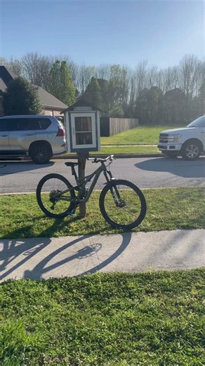 LiTtLe FrEe LiBrArY🤓😒 #mtb