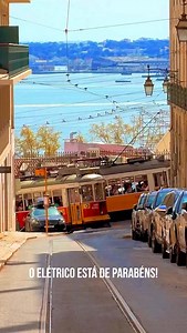 Foi a 31 de agosto de 1901 que Lisboa viu circular o seu primeiro elétrico. Mais do que um meio de transporte, tornou-se um verdadeiro monumento móvel da cidade, símbolo das colinas e da vida lisboeta. 124 anos depois, continua a ligar gerações e a transportar histórias pelas ruas de Lisboa. 🇬🇧 On August 31, 1901, Lisbon saw its first tram on the streets. More than just transport, it became a true moving monument of the city, a symbol of its hills and daily life. 124 years later, it still conn