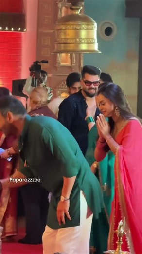 #Ajay devgan with family