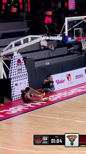 Falls down. Sees camera. Smiles. 😂 | Community Highlights #basketindonesia #communityhighlights