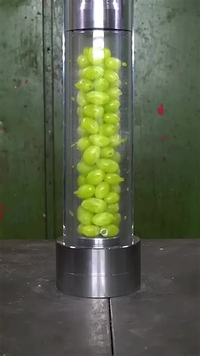 Satisfying Hydrolic Press ASMR Experience